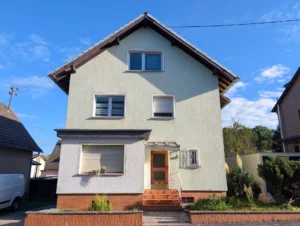 Gepflegtes, teilvermietetes Zweifamilienhaus mit Doppelcarport und Garten in Alfter-Witterschlick