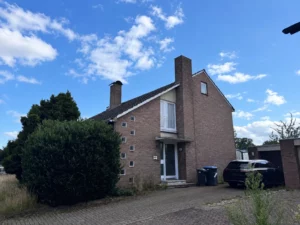 RESERVIERT! Sanierungsobjekt mit Garage in ruhiger Lage von Wesel-Obrighoven