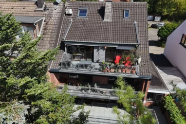 Außergewöhnliche moderne Dachgeschosswohnung mit Südwest-Balkon in bester Lage von GV-Kapellen