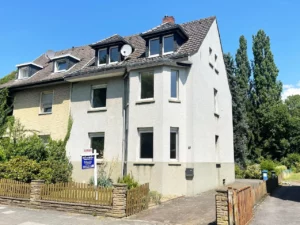 NEU: Einfamilienhaus mit ca. 161 m² Wfl., 7 Zimmern und großem Garten in Toplage