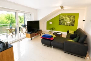 Ca. 124 m² große ETW mit 4 Zimmern, 2 Tageslichtbädern, Balkon und Garage