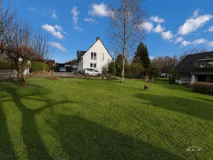 Sonniges Baugrundstück für EFH/ZFH in Lohmar-Ort, Waldrand